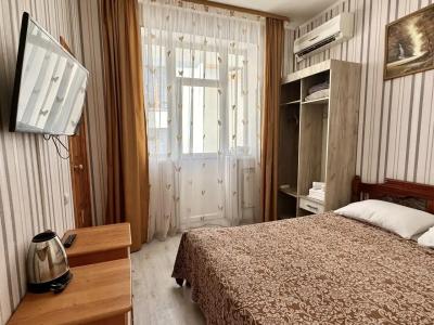 Rayskiy Ugolok Guest House - 16