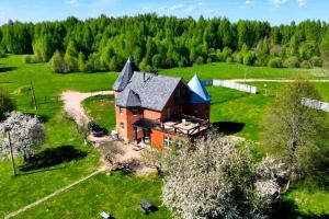 Гостевой дом «Замок в лесу»