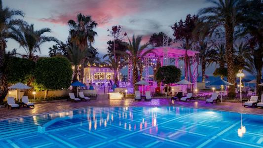 Utopia Resort & Residence - 11