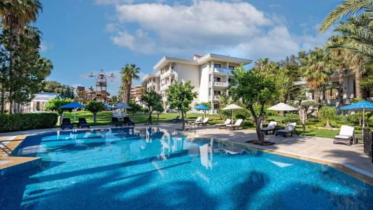 Utopia Resort & Residence - 13