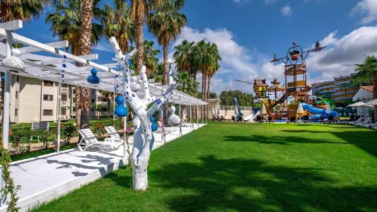 Utopia Resort & Residence - 2