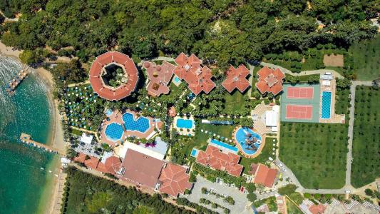 Utopia Resort & Residence - 8