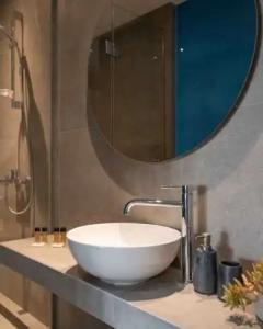 Urban Stripes Athens - 56