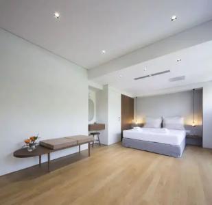 Urban Stripes Athens - 2