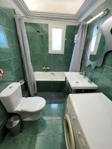 Peaceful Apartment by Flisvos Marina - Athenian Home - 17