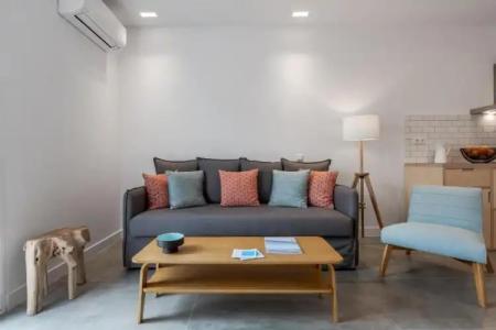 The Diplomat's homm® Trikoupi 95 - 68