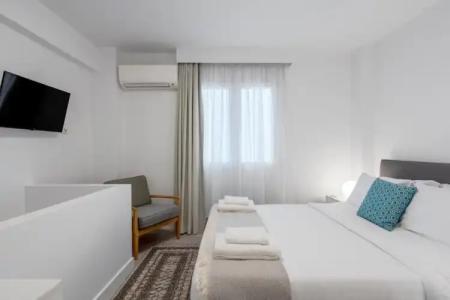 The Diplomat's homm® Trikoupi 95 - 83