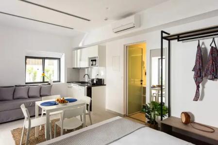 Cozy Corner Luxury - 65