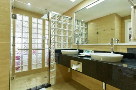 Riu Palace Macao - 24