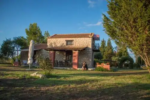 La Famille Merkati - Maison Antonis - 0