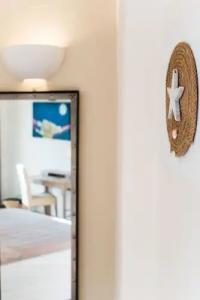 Mirage Studios - 187