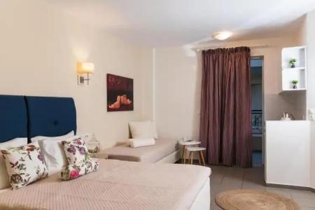 Mirage Studios - 120