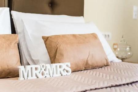 Mirage Studios - 188