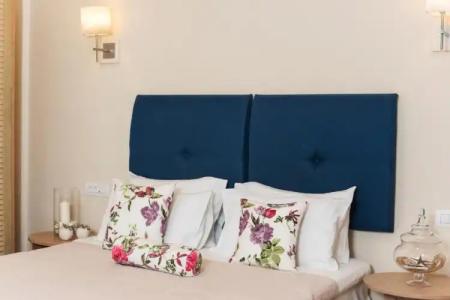 Mirage Studios - 113