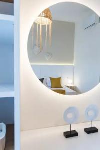 Mirage Studios - 170