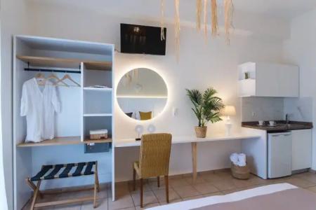 Mirage Studios - 169