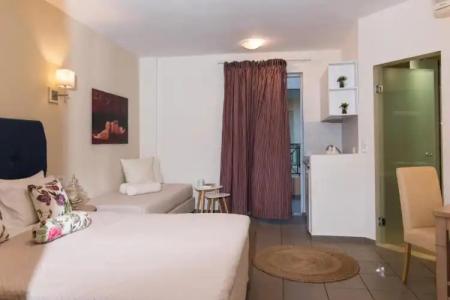 Mirage Studios - 116