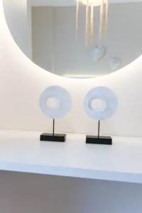 Mirage Studios - 155