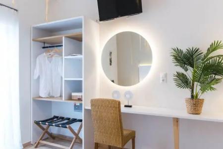 Mirage Studios - 165