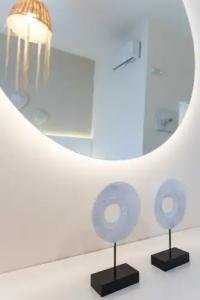 Mirage Studios - 152