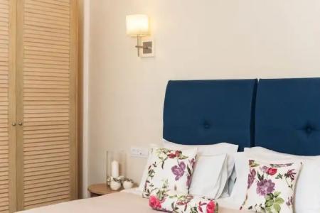 Mirage Studios - 140