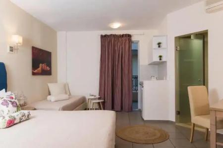 Mirage Studios - 121