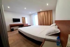 Family Hotel Serenity Palace, Ахтопол