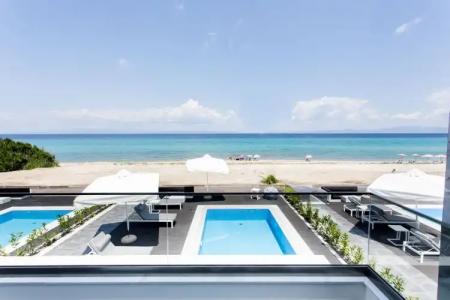 Crystal villas & suites - 18