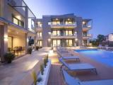 Sea Front Suite with Pool