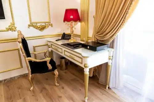 Royal Palace Luxury And Spa - 76