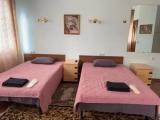 Двухместный номер с 2 отдельными кроватями и ванной комнатой