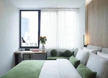 The Port Squares - 42