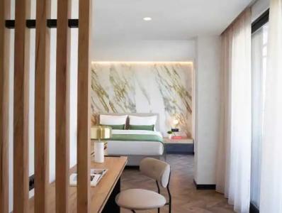 The Port Squares - 43