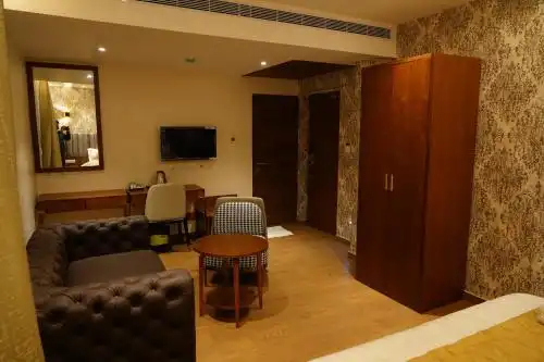 The Kings Park Grand - 94