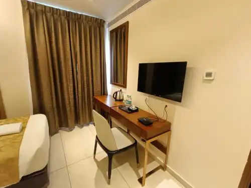 The Kings Park Grand - 80