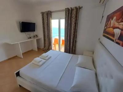 Irini - 40