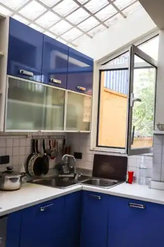 Blue Door Hostel - 9