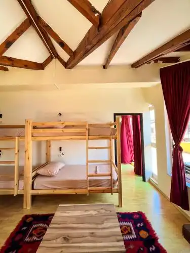 Blue Door Hostel - 16