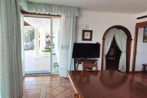 Villa Giulia upto 12people overlooking Capri, Масса Лубрензе