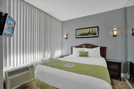 The Worthington Resorts - Men Only - 81