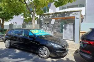 Deluxe City Hotel, Ханья