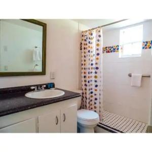 Green Island Inn - 43