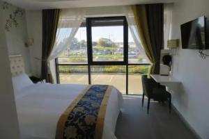 Отель «Soleil d’été», Руан