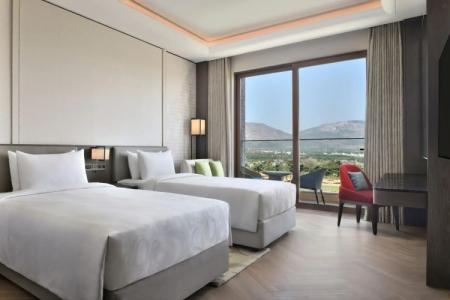 JW Marriott Bengaluru Prestige Golfshire Resort & Spa - 2