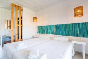 Serena Hotel, Мораитика