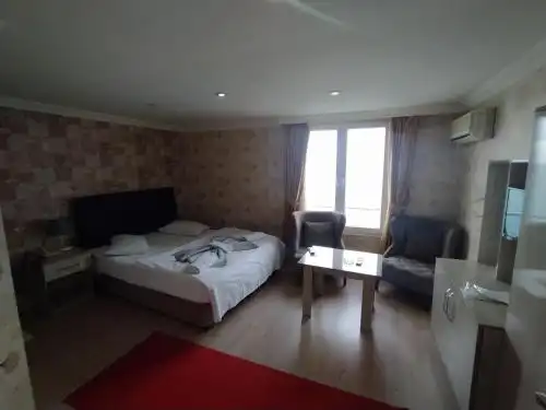 Lort Otel - 11