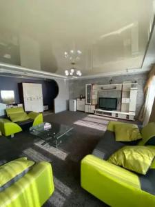 Центральная - 8