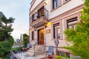 Parna Hotel, Айвалык