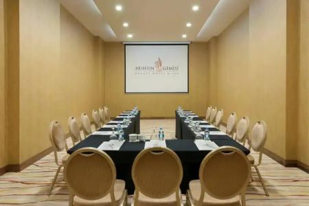 Noah's Ark Deluxe & Spa - 17