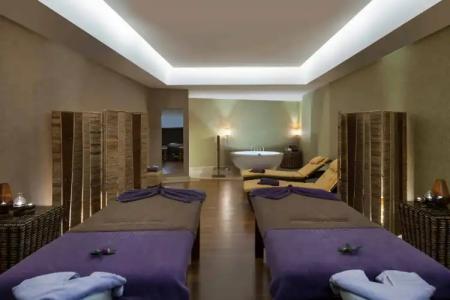 Noah's Ark Deluxe & Spa - 5